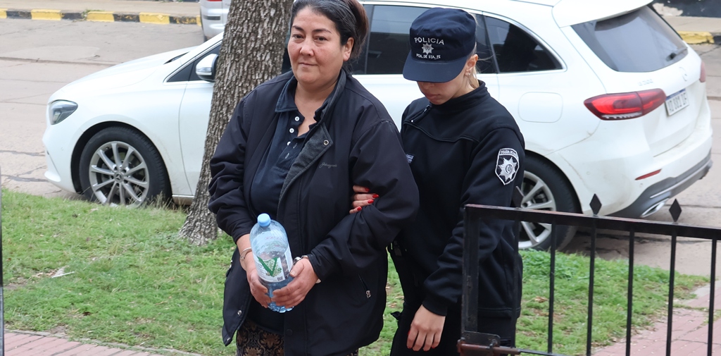 “PEPITA LA PISTOLERA”, Érica del Fabro del ingenio Las Toscas, en libertad con restricciones, después de un intento de homicidio.
