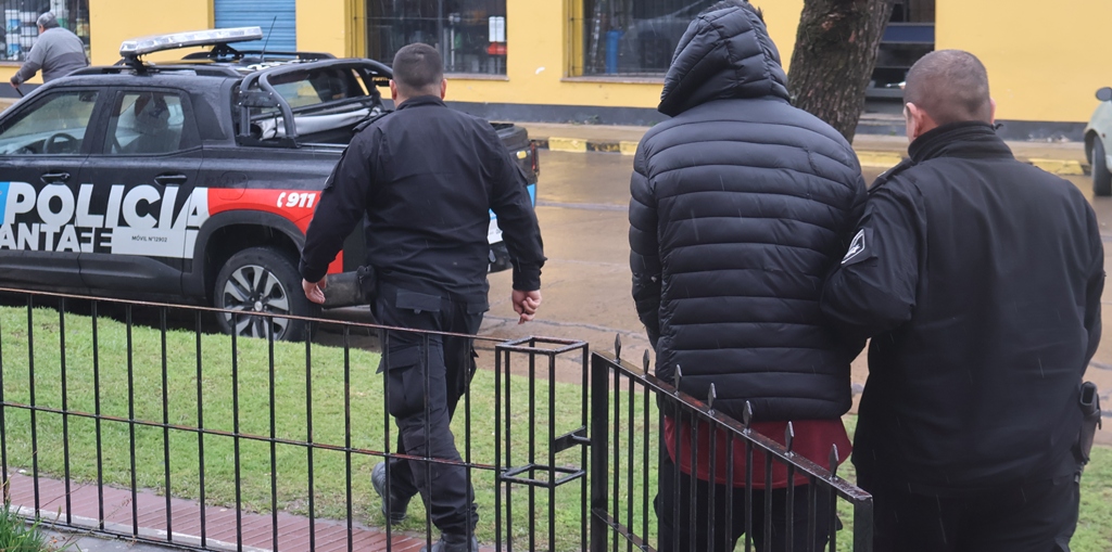 El archi-delincuente Tiago Rolón de Las Toscas, fue imputado de un nuevo robo calificado y continúa detenido en Santa Felicia.
