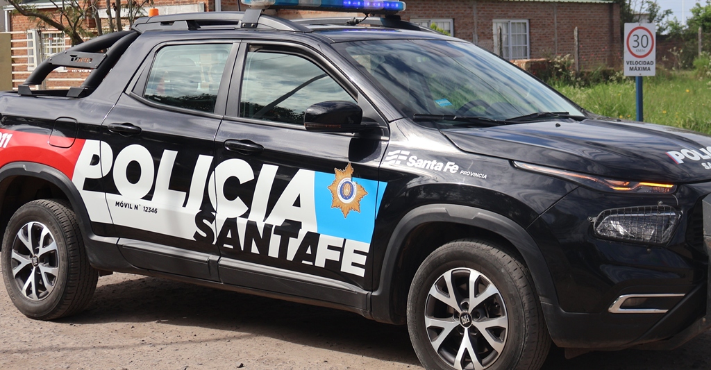 “Vergüenza judicial en El Rabón”, la policía detuvo a un envenenador de 17 años de edad, con cinco plantas de marihuana y el fiscal ordenó que no se forme causa.