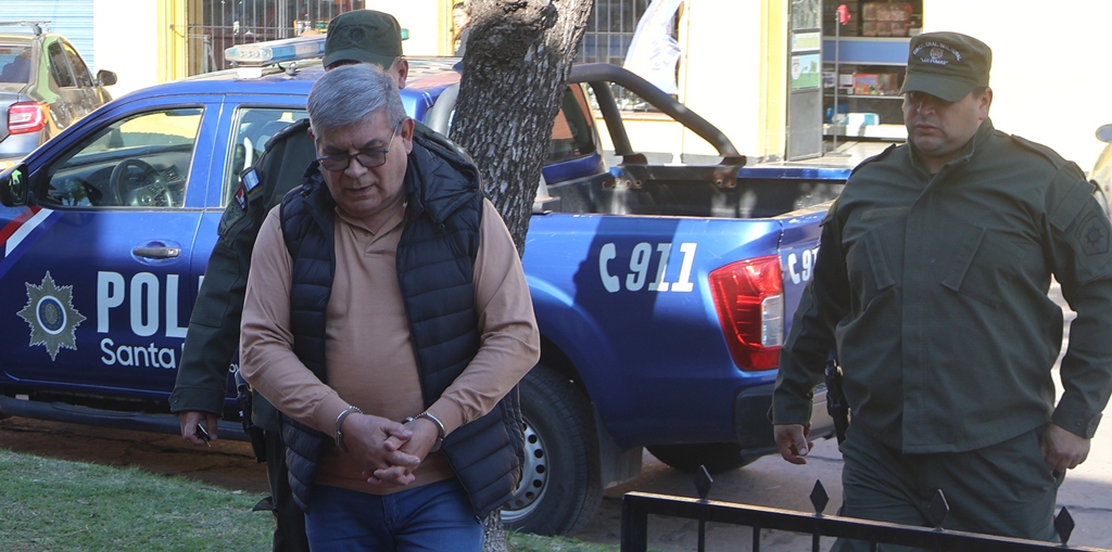 La audiencia de salidas transitorias para el condenado a prisión perpetua, Rubén Santiago Acuña de Villa Ocampo, pasó a un cuarto intermedio.