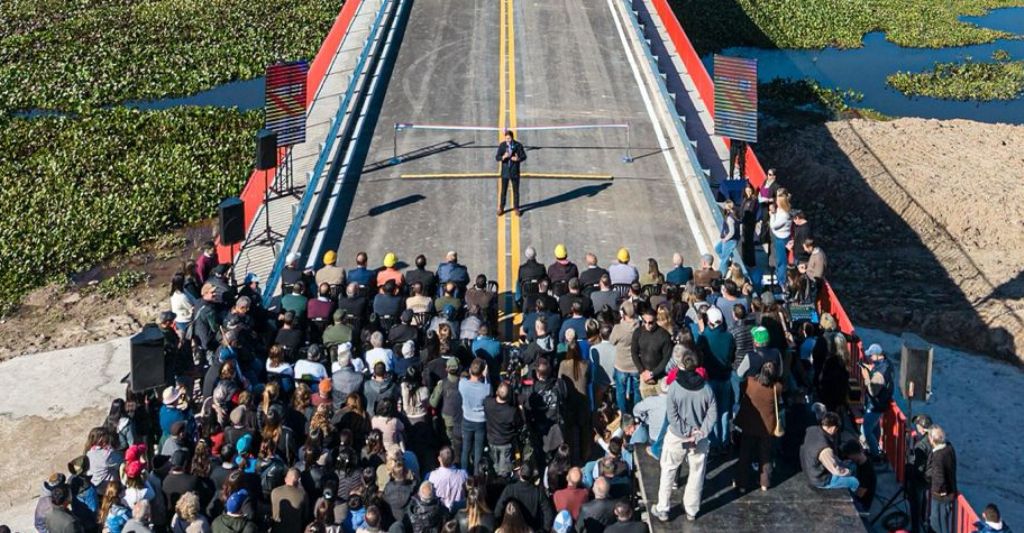 “Dijimos que íbamos a priorizar el norte y hoy eso es una realidad”, manifestó  Pullaro al inaugurar el puente sobre arroyo El Pindó en Villa Ocampo.