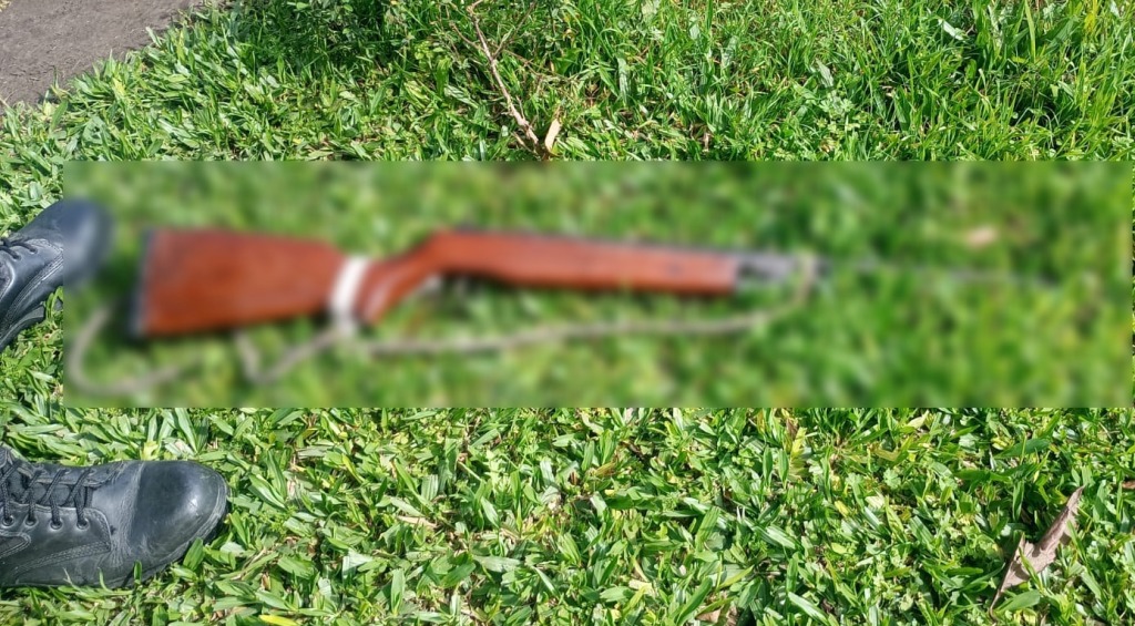 En Tacuarendí buscan al “Hombre del rifle”, lograron secuestrar el arma, pero el delincuente se escabulló.