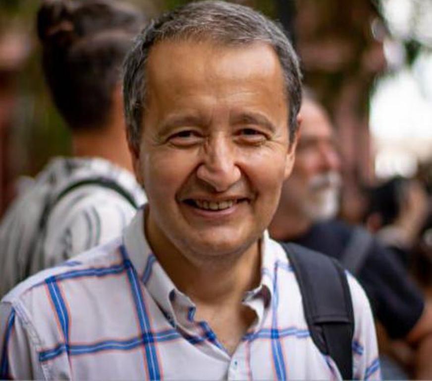 Carlos Del Frade, siempre preocupado y ocupado, para mejorar la calidad de vida de los santafesinos.