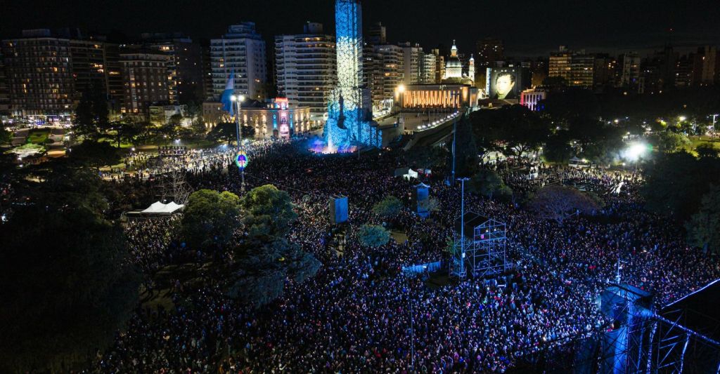 Un 20 de Junio histórico, Monumento a la Bandera renovado por la Provincia, una fiesta con más de 350.000 personas.