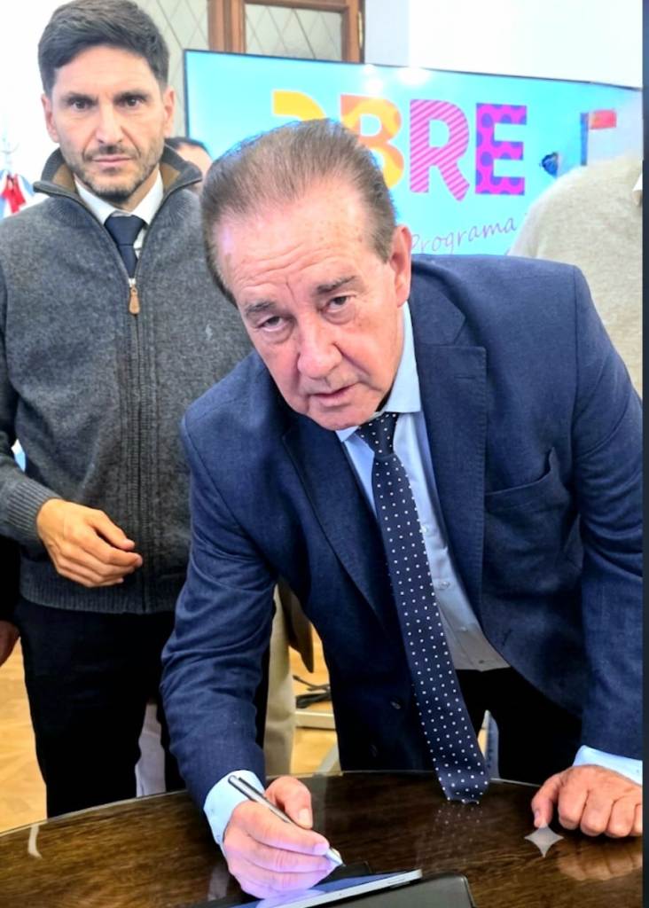 “La provincia construirá 5 aulas en Reconquista, Avellaneda, El Sombrerito y Villa Ana”, celebró Chacho Marcón.