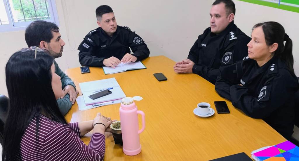 La Municipalidad de Las Toscas fortalece las acciones de prevención y coordinación en materia de seguridad.