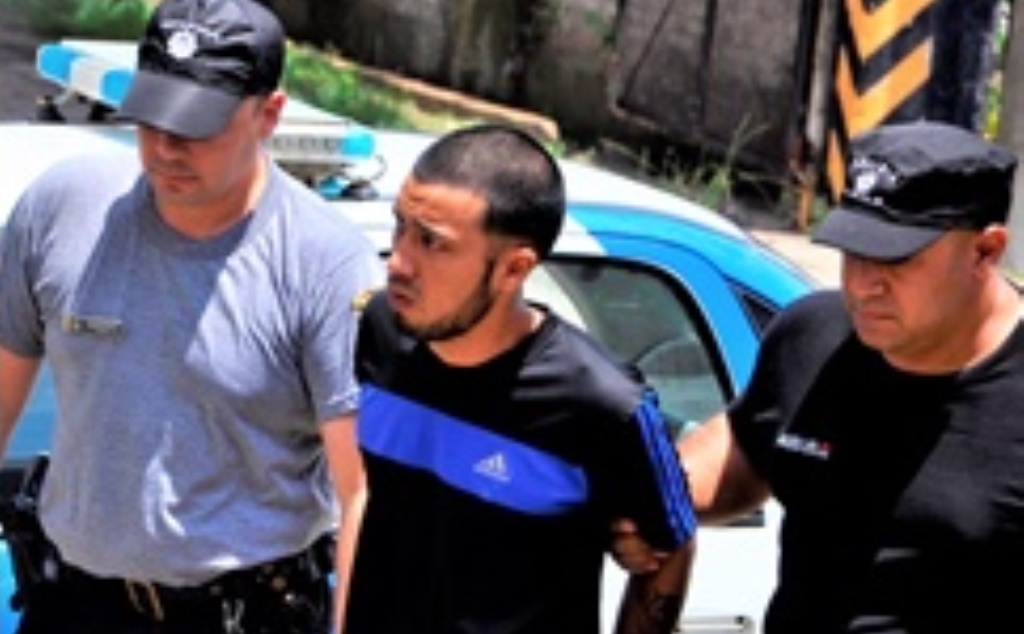 La policía der Las Toscas esclareció rápidamente el robo a la Forrajería Lemos y detuvo a Kevin Piedrabuena como autor del mismo.