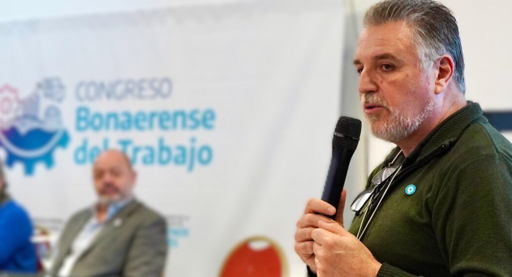 “Si nos queda una bala no podemos usarla mal, están rematando nuestra soberanía, con la Hidrovía”, manifestó el dirigente gremial Mariano Moreno.