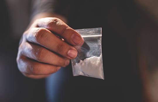 UN NENE DE 2 AÑOS LLEVÓ 71 DOSIS DE COCAÍNA A UN JARDÍN EN CÓRDOBA