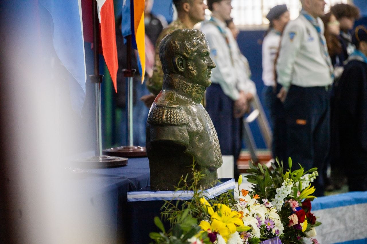 GOBIERNO RINDIÓ HOMENAJE AL GENERAL JOSÉ DE SAN MARTÍN A 176 AÑOS DE SU PASO A LA INMORTALIDAD