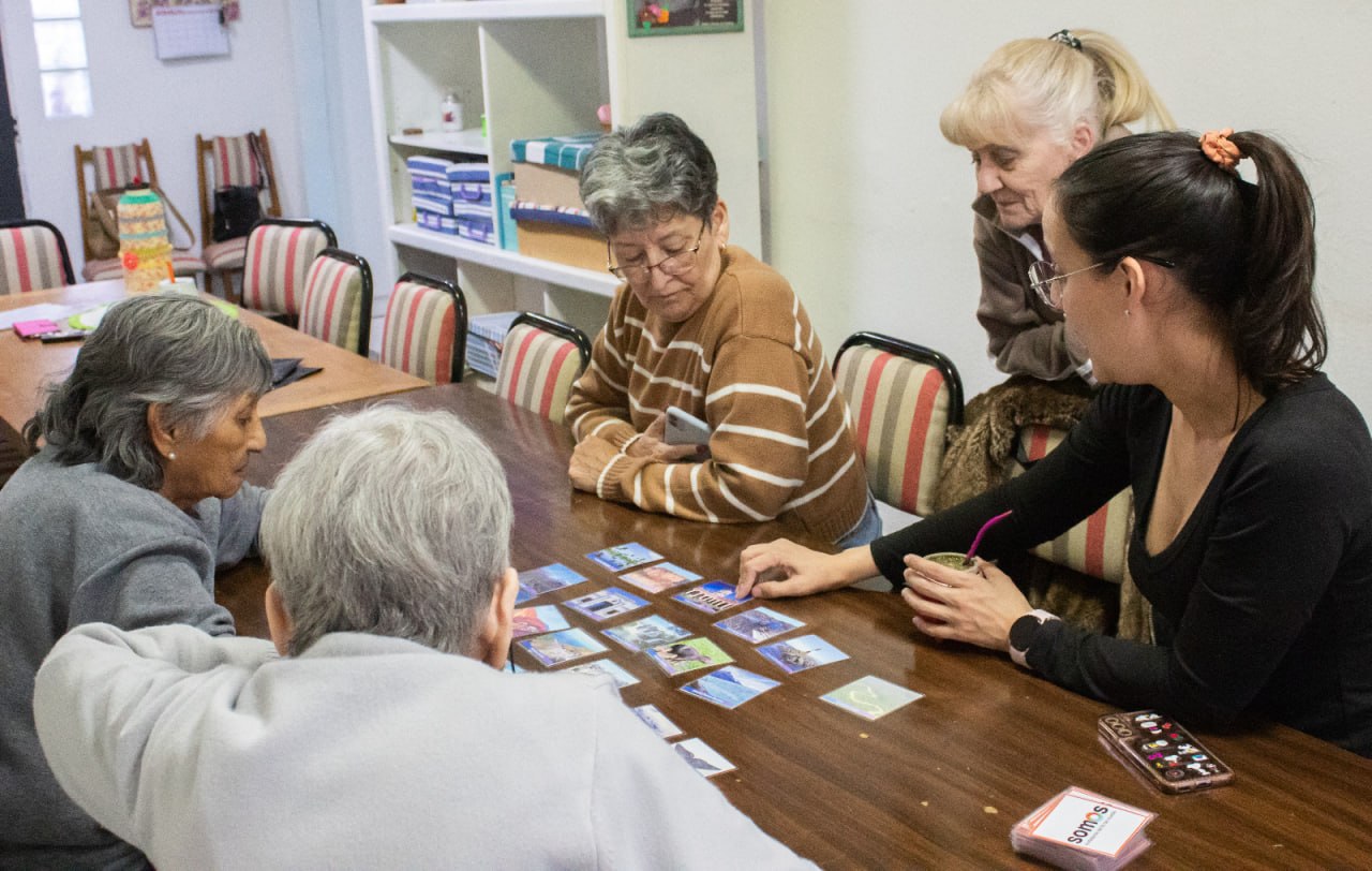 EL GOBIERNO PROVINCIAL FORTALECE LOS ESPACIOS DE ENCUENTRO Y ESTIMULACIÓN PARA PERSONAS MAYORES