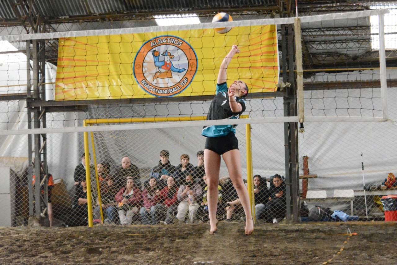 LOS JUEGOS FUEGUINOS CONSAGRARON A SUS CAMPEONES PROVINCIALES DE VÓLEY PLAYA