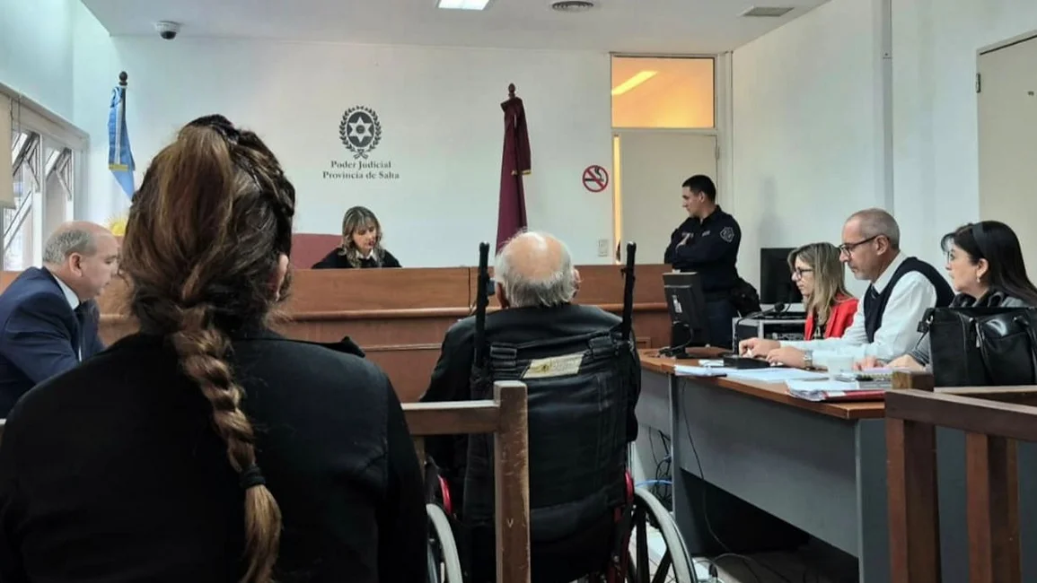 DINERO, JUGUETES Y SILENCIO: CONDENARON A UN HOMBRE DE 81 AÑOS POR ABUSAR DE DOS NIÑAS