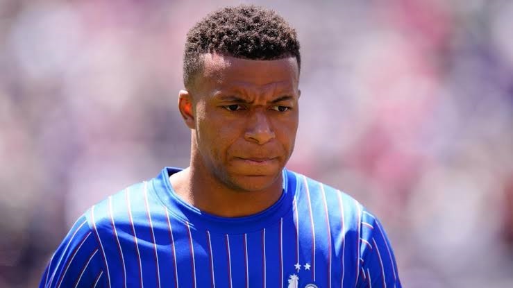 MBAPPÉ ESTABA ENTRE LOS OBJETIVOS DE UNA BANDA QUE PLANEABA SECUESTROS EN FRANCIA