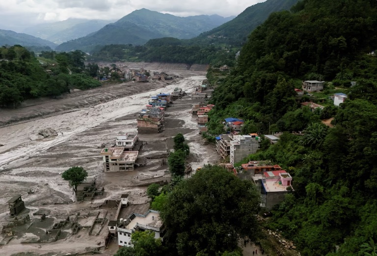 NEPAL BAJO EL AGUA: QUÉ ES UNA RIADA Y POR QUÉ ES TAN DESTRUCTIVA