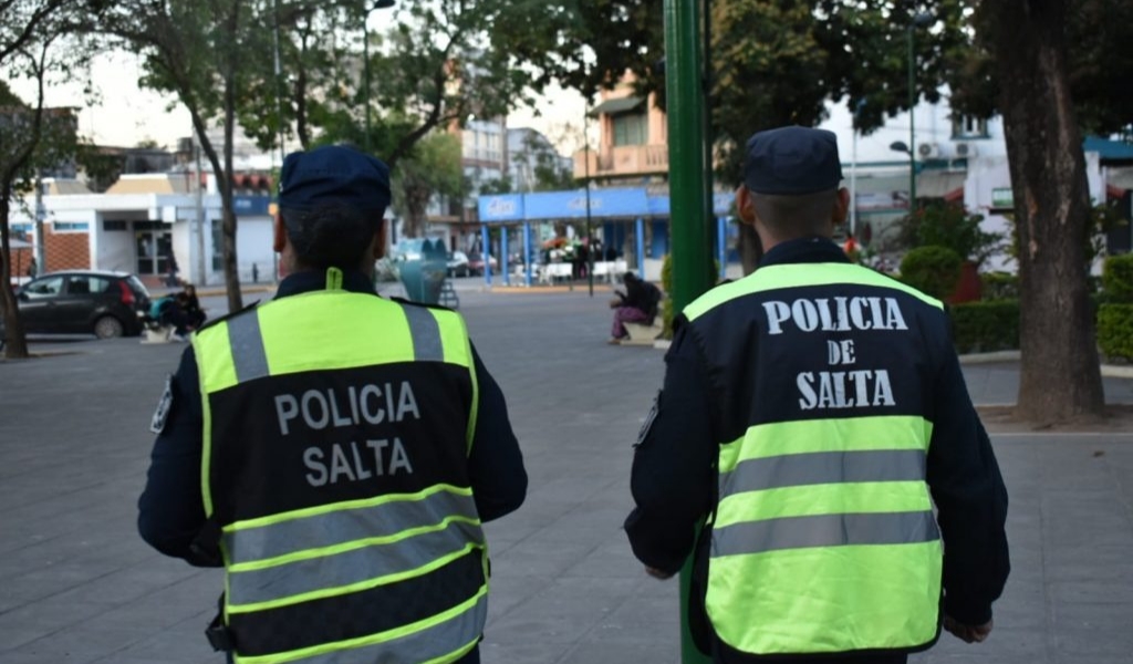 ECHARON A DOS POLICÍAS DE SALTA POR ACUMULAR MÁS DE SIETE FALTAS INJUSTIFICADAS