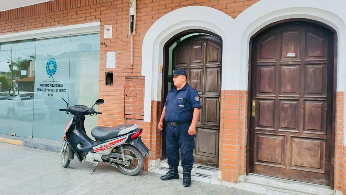 Policia oran.webp Policia oran.webp