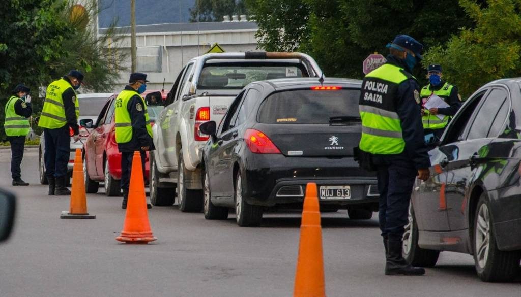 Las Lajitas: condenaron a tres policías por exigir dinero durante un control ilegal