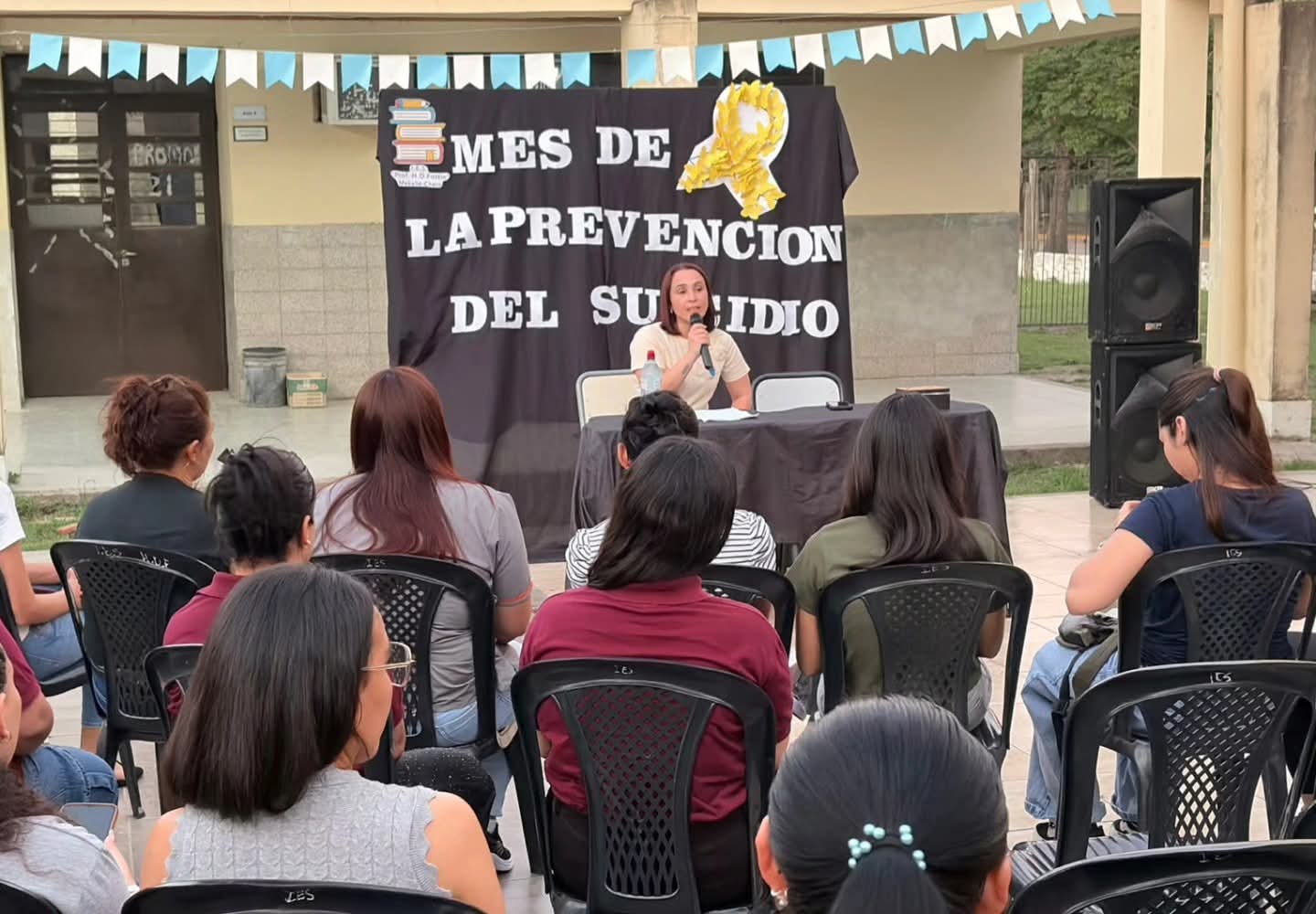 El cuidado de la salud emocional, eje de una charla destinada a estudiantes del I.E.S. de Makallé