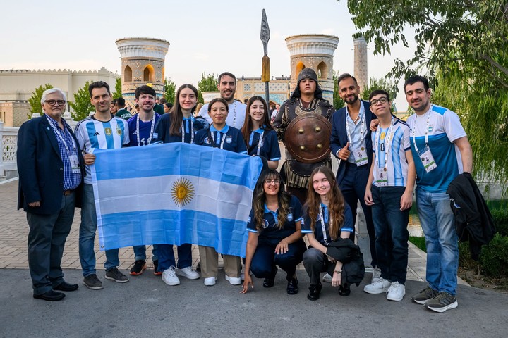 Arranca la Olimpíada de Ajedrez Uzbekistán 2026: Oro, 1º tablero argentino