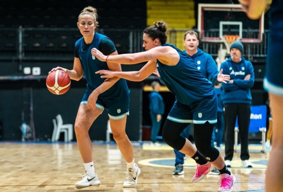 Argentina-Brasil, con paridad en la última década, definen el pase a semis Argentina-Brasil, con paridad en la última década, definen el pase a semis