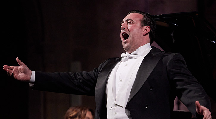 Freddie De Tommaso, un tenor a la antigua, deslumbró en el Colón