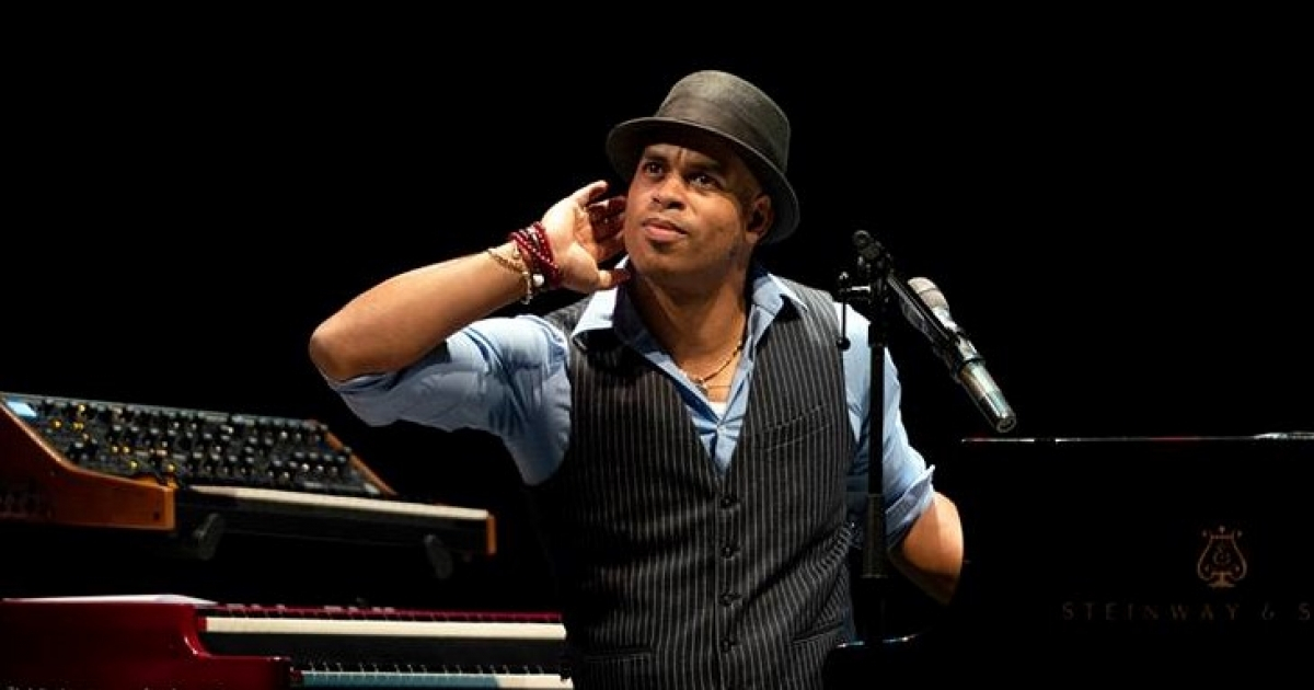 Roberto Fonseca, ex Buena Vista Social Club, se presenta en La Trastienda Roberto Fonseca, ex Buena Vista Social Club, se presenta en La Trastienda