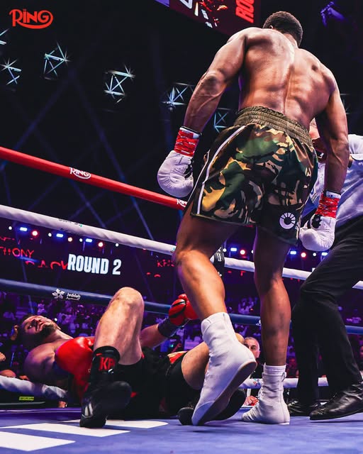Joshua (con susto)-Fury noquearon y se viene la pelea tan esperada