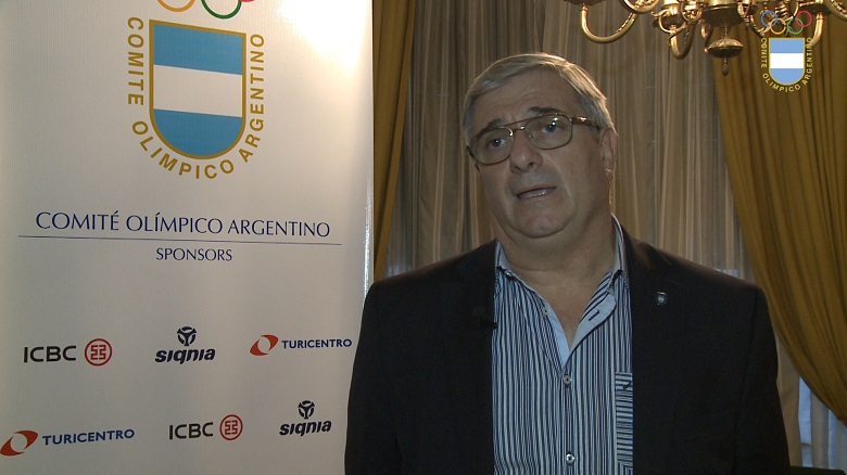 Éxodo de entrenadores argentinos ante el bajo presupuesto del COA