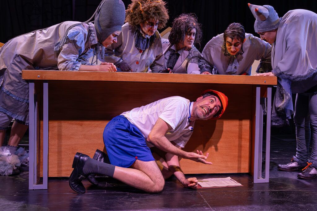 Bufones: Vaca Muerta, la obra de Marcelo Katz, los sábados en el Teatro del Pueblo