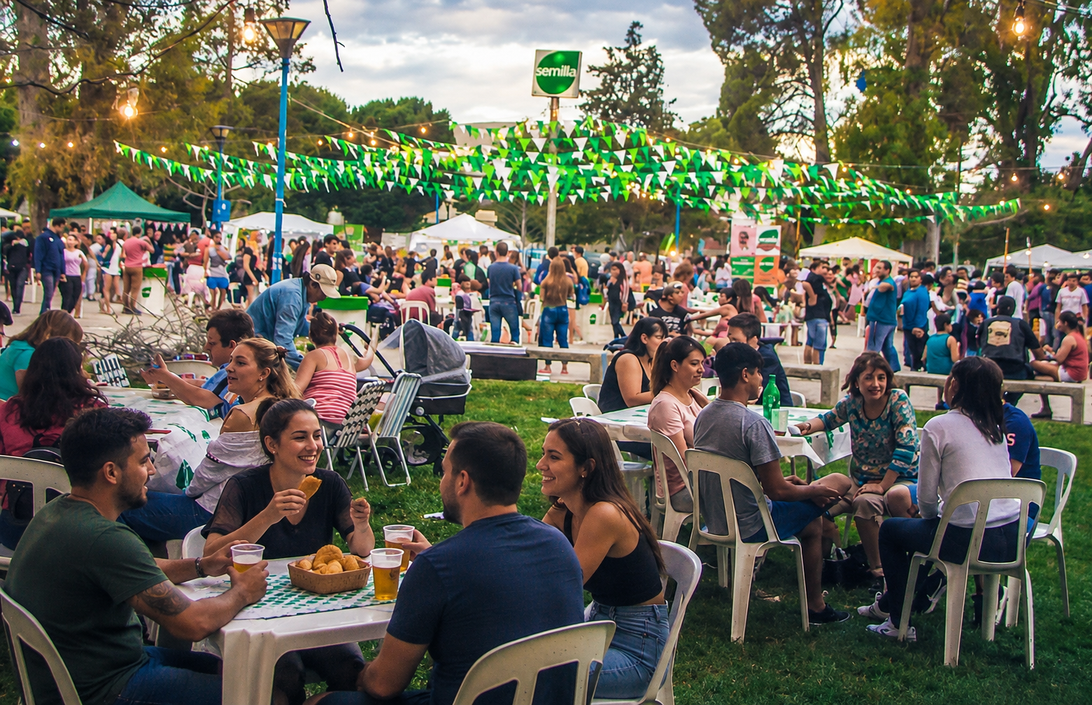 Feria Semilla en Cipolletti: gastronomía regional, espectáculos y pasión mundialista en una edición especial
