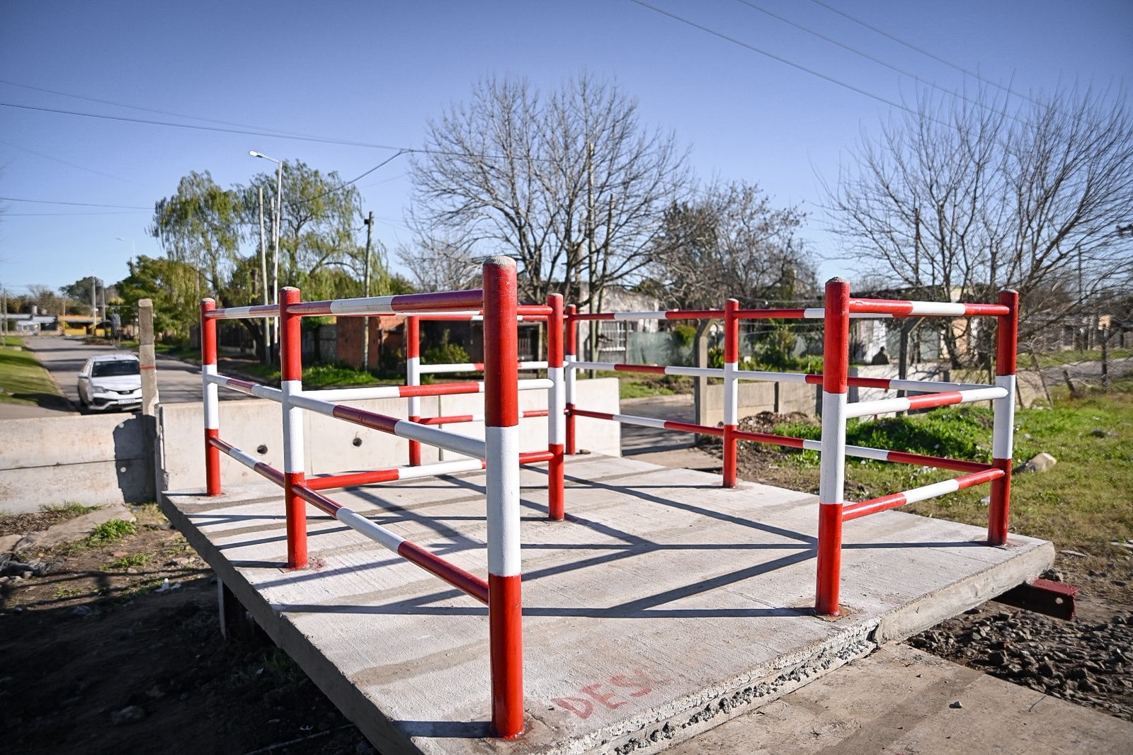 1008763997.jpg EL MUNICIPIO DE SAN VICENTE AVANZA CON LA CONSTRUCCIÓN DE UN NUEVO PASO PEATONAL SOBRE LA CALLE JAMAICA EN ALEJANDRO KORN