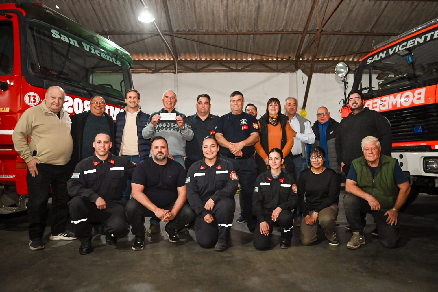El Municipio y el CAS entregaron la recaudación a los Bomberos Voluntarios