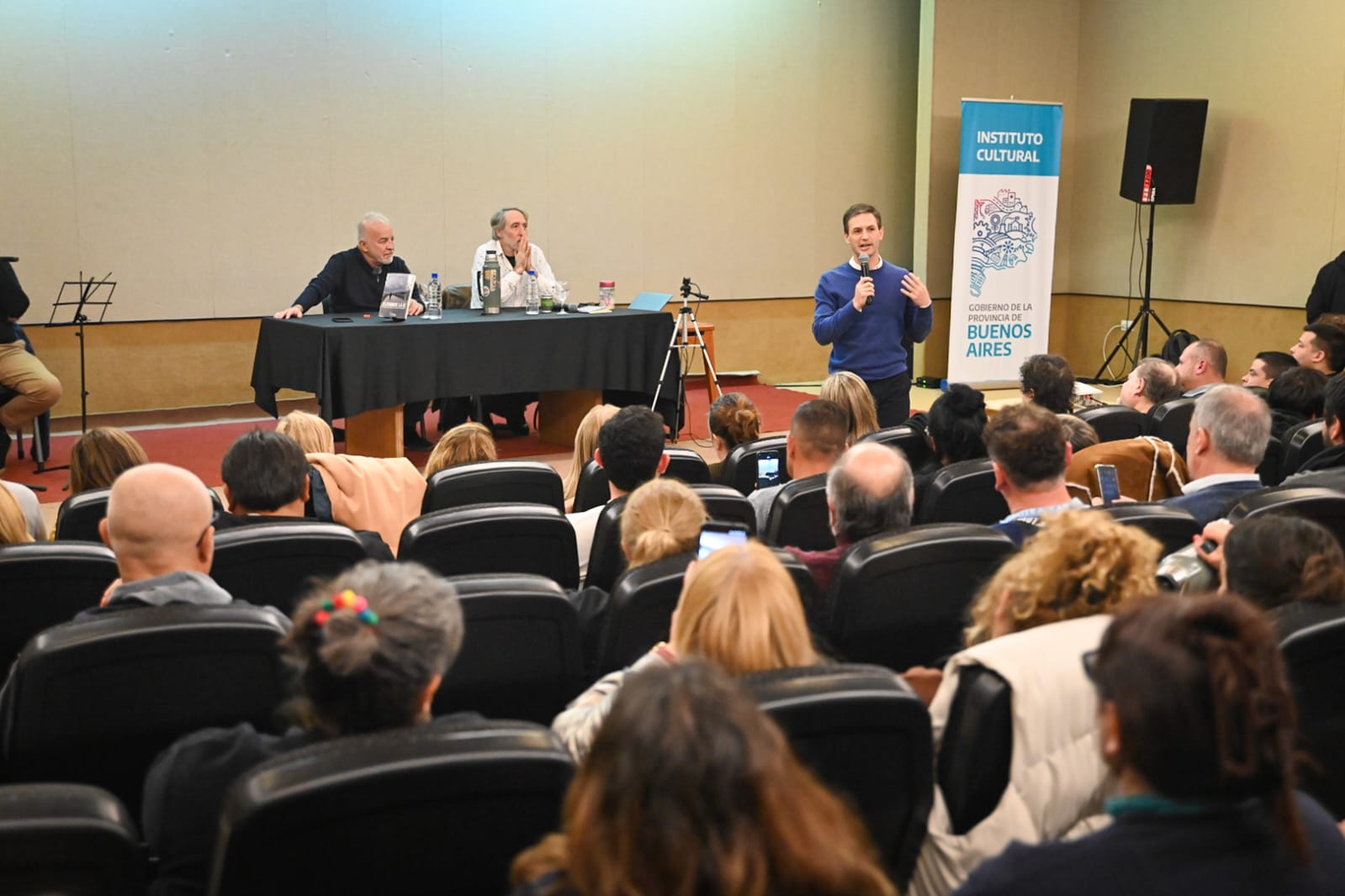 Se presentó en San Vicente el libro «Elegimos la IE: Impugnación Ética al Modelo Neoliberal»