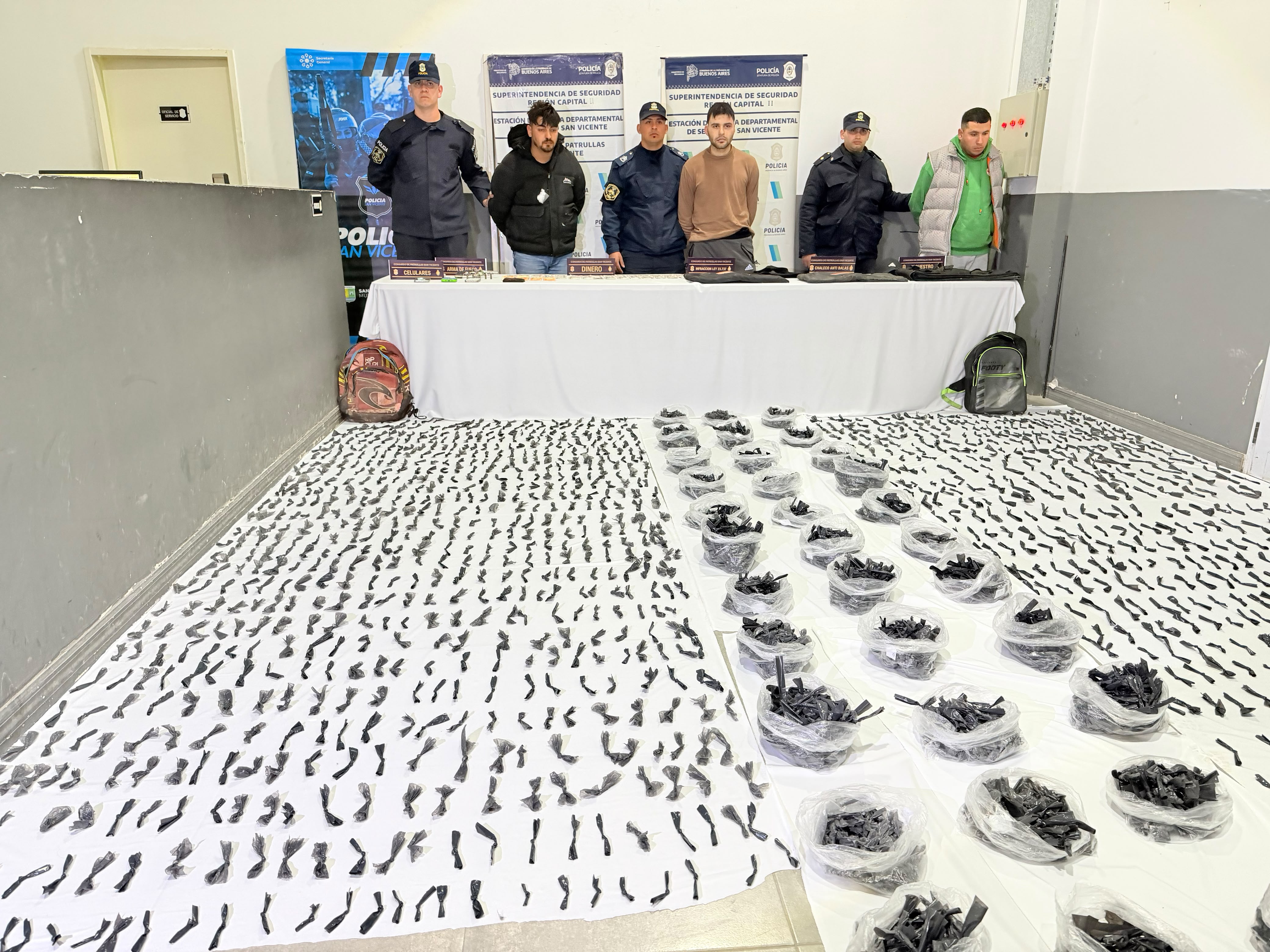 DESARTICULAN BANDA DE NARCOTRÁFICO EN ALEJANDRO KORN: TRES DETENIDOS Y MÁS DE 8 MIL DOSIS SECUESTRADAS