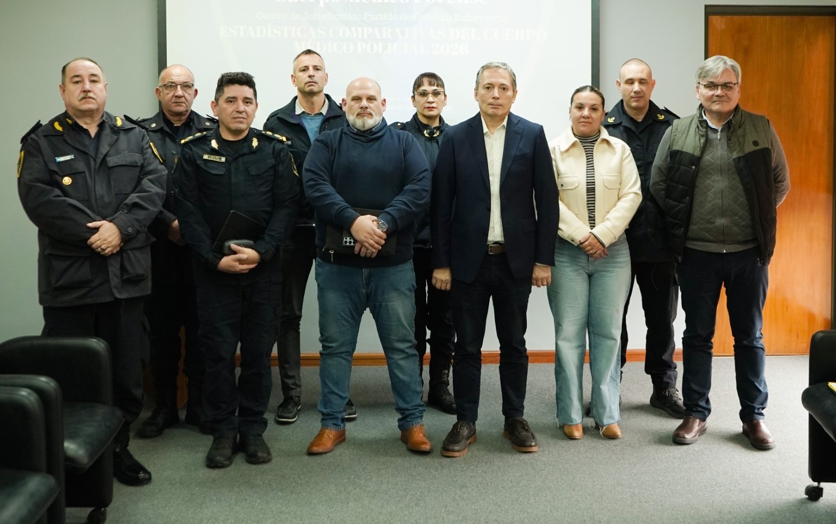 7cadbcaa-55bb-9fb4-fbea-58a940a8b249.jpeg FERNANDO GRAY SE REUNIÓ CON AUTORIDADES DE LA SUPERINTENDENCIA DE LA POLICÍA CIENTÍFICA BONAERENSE