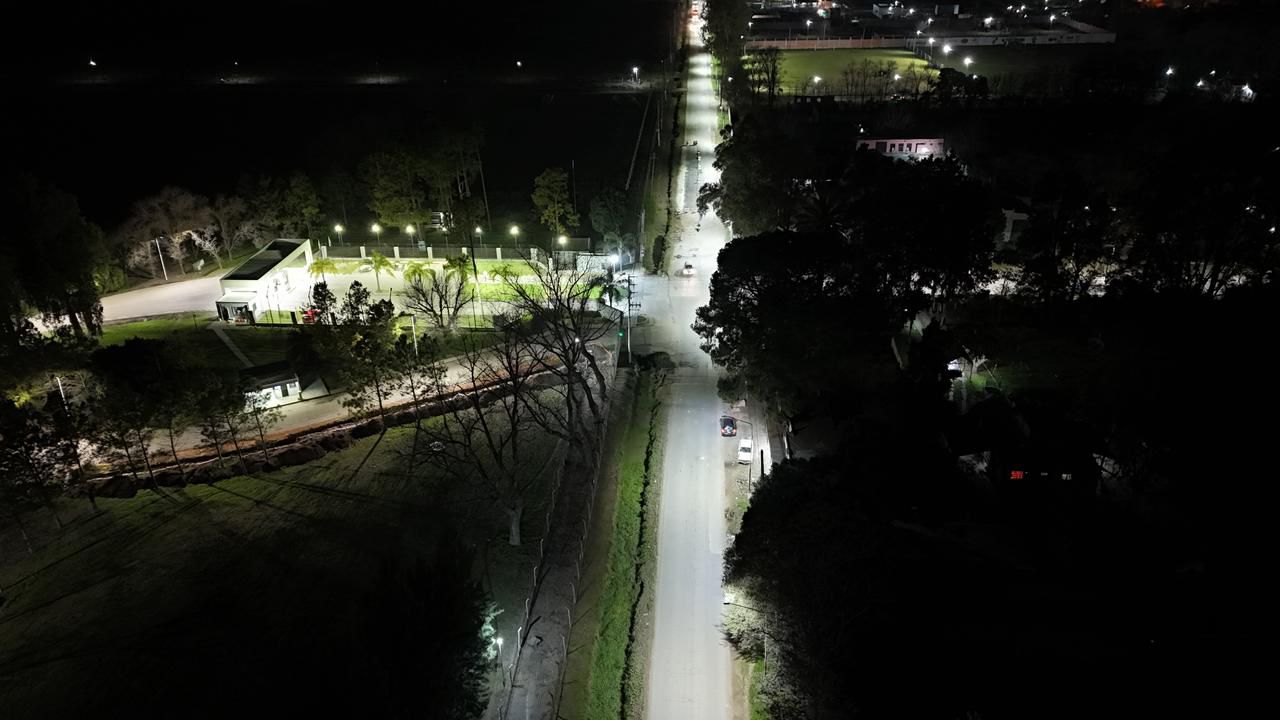 8f520f6d-1cd9-4934-8eda-7d1965d49a3d.jpg PRESIDENTE PERÓN: INSTALAN MÁS DE 47 NUEVAS LUMINARIAS LED EN EL BARRIO SANTA TERESITA
