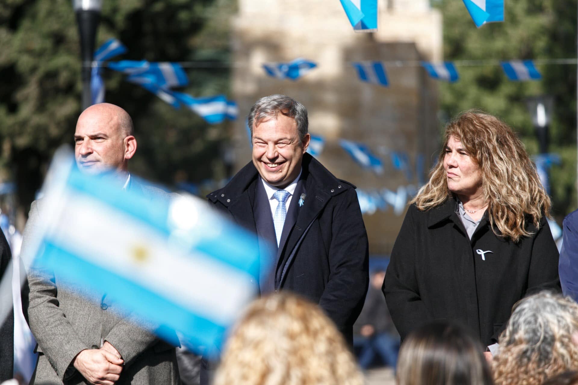 Alte Brown conmemora el Día de la Bandera con el tradicional acto homenaje y el «Burzaco Vibra»