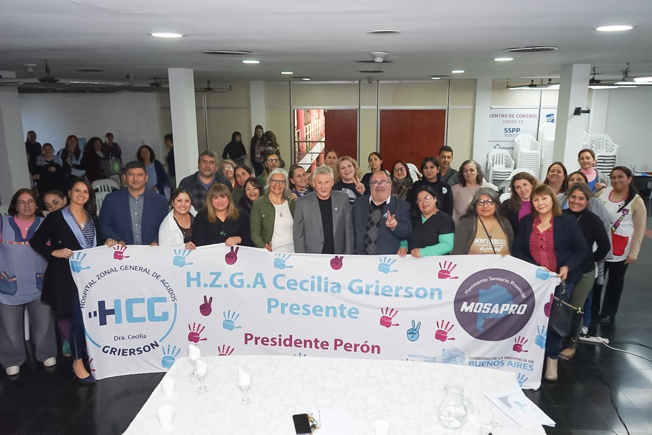 PRENSA1.jpg Blanca Cantero encabezó el acto por el Día del Bombero Voluntario y renovó su compromiso con el cuartel de Guernica