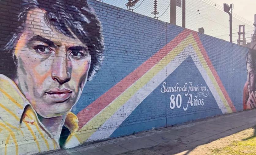 ALMIRANTE BROWN: EMOTIVO HOMENAJE A SANDRO A 81 AÑOS DE SU NACIMIENTO