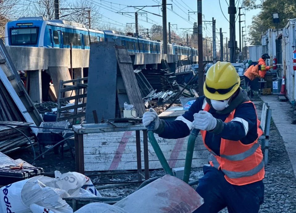 aaaaaaaaaaaaaaaaaaaaaaaaaaaaaaaaaaaaaaaaaaaaaaaaaaaaaaaaa.jpg El Municipio de Alte Brown retomó la construcción de la Estación de Trenes de la Universidad Guillermo Brown