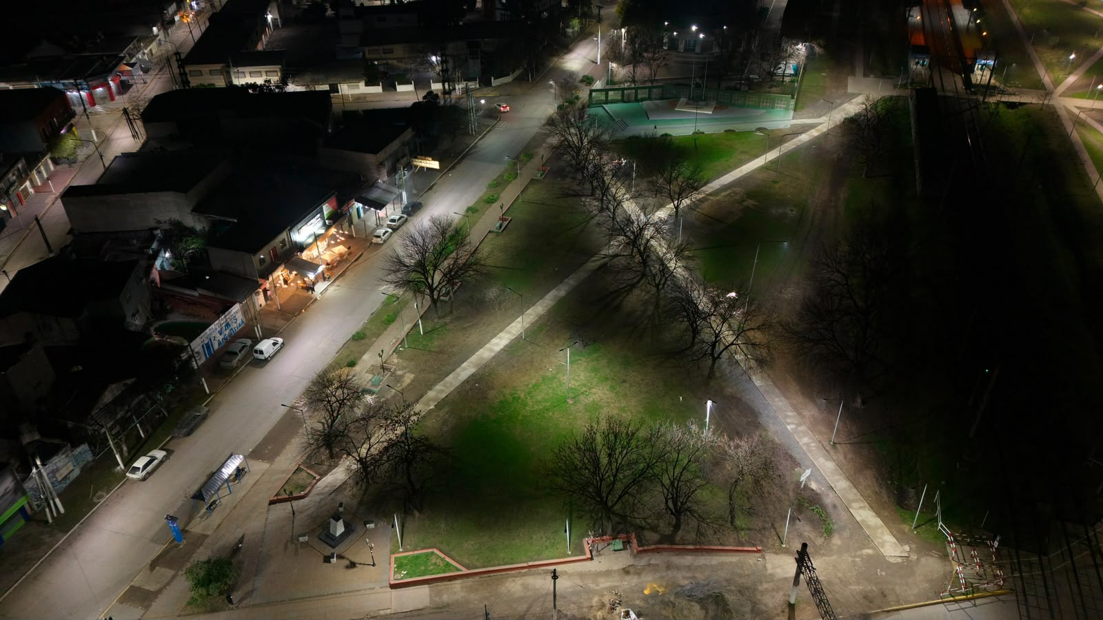 El Municipio de Presidente Perón avanza con la conversión a iluminación LED en barrios y espacios públicos