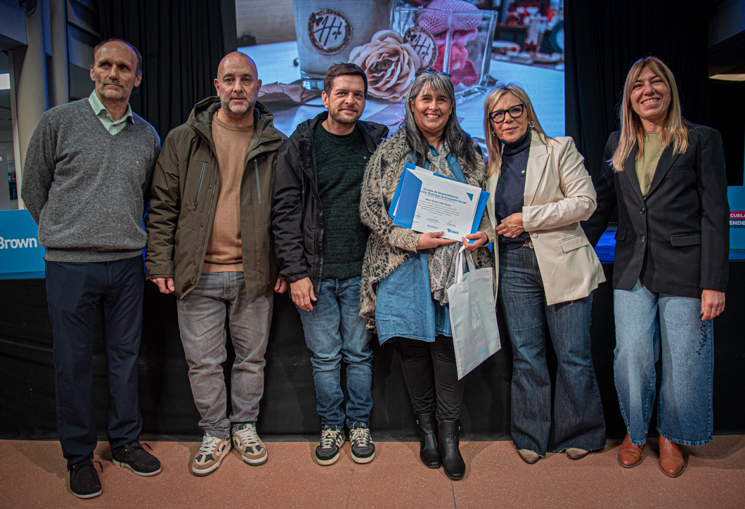 EL MUNICIPIO ENTREGÓ 89 CERTIFICADOS Y RECONOCIÓ A 44 EMPRENDIMIENTOS CON LA MARCA “HECHO EN BROWN”