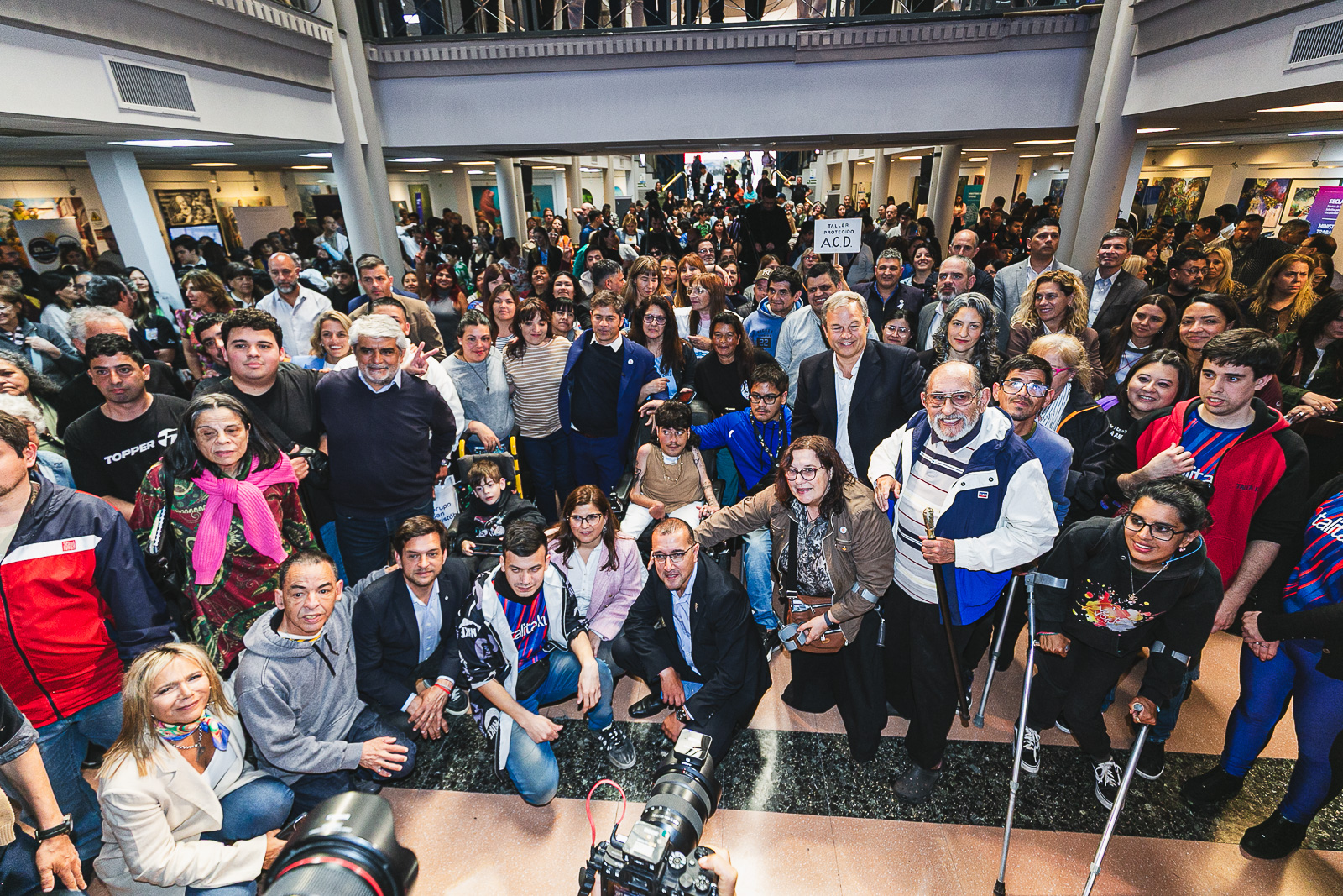 Almirante Brown es sede de la «Expo Inclusión» con una importante presencia de vecinos, instituciones y empresas