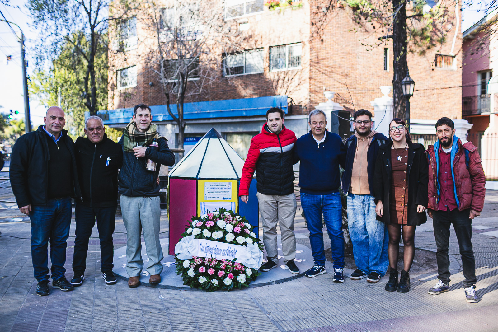CON UN EMOTIVO HOMENAJE, ALTE BROWN CONMEMORÓ EL 50° ANIVERSARIO DE LA NOCHE DE LOS LÁPICES