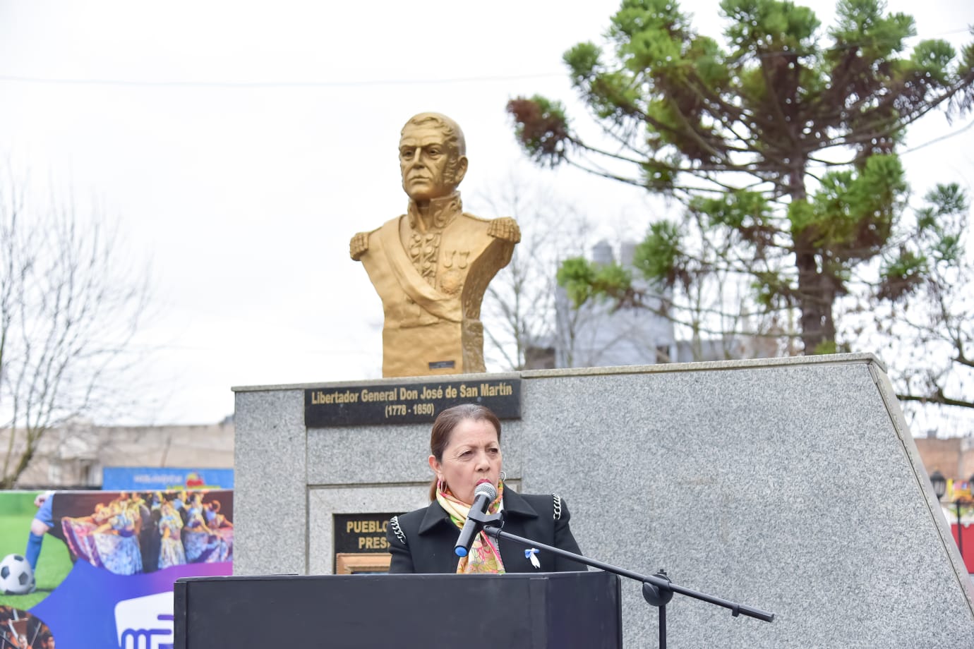 BLANCA CANTERO ENCABEZÓ EL HOMENAJE A SAN MARTÍN EN GUERNICA Y HIZO UN LLAMADO A LA REFLEXIÓN