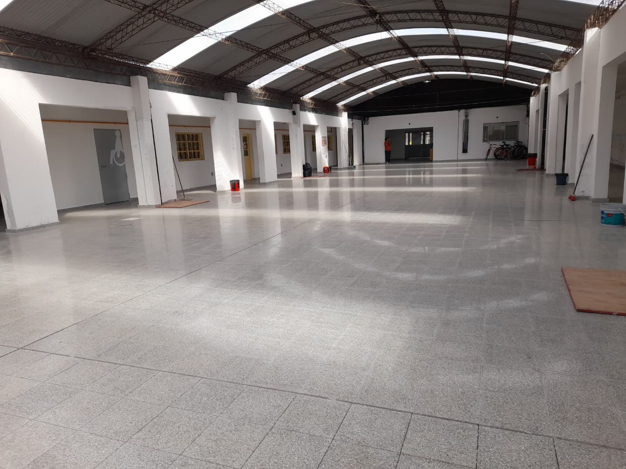 AVANZA LA OBRA DE REFACCIONES EN LA ESCUELA PRIMARIA Nº 11 DEL BARRIO LA YAYA