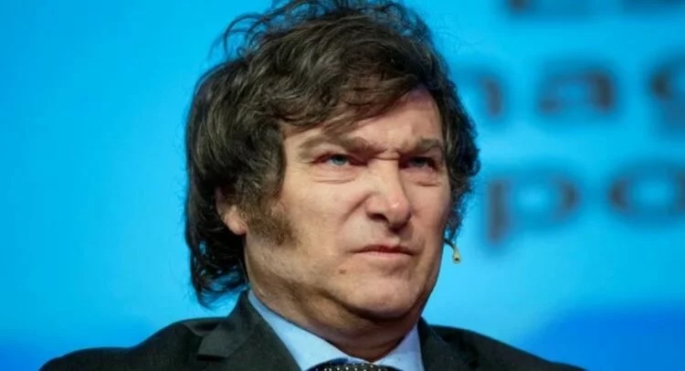 milei.jpg Milei citó a Churchill en medio de la campaña anti Argentina: ¿Tienes enemigos?