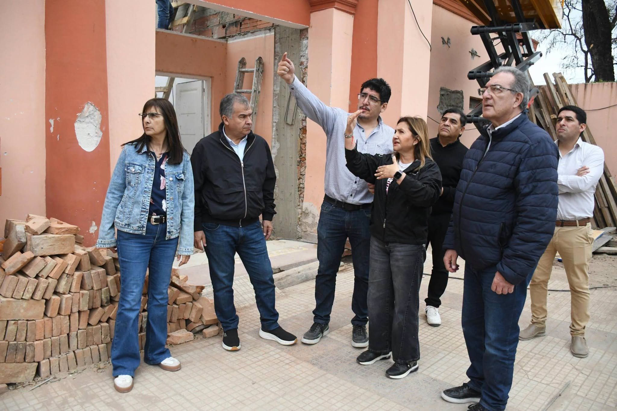 La intendente Fuentes supervisó el avance de la refacción y ampliación del jardín de infantes municipal Arco Iris