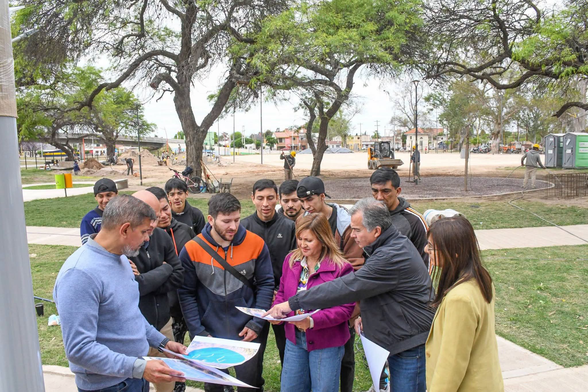 La intendente Fuentes supervisó la etapa final de la obra del Parque Deportivo Campeones del 28 La intendente Fuentes supervisó la etapa final de la obra del Parque Deportivo Campeones del 28